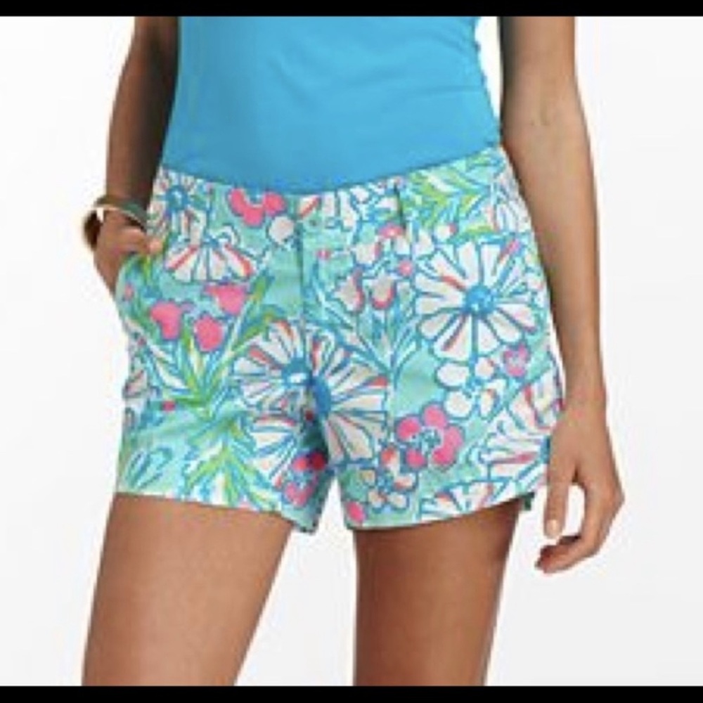 🌼Lilly Pulitzer Callahan Short in “Splish Splash”